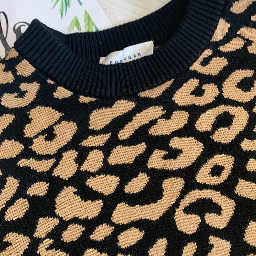 Leopard Sweater - Picture 2 of 2